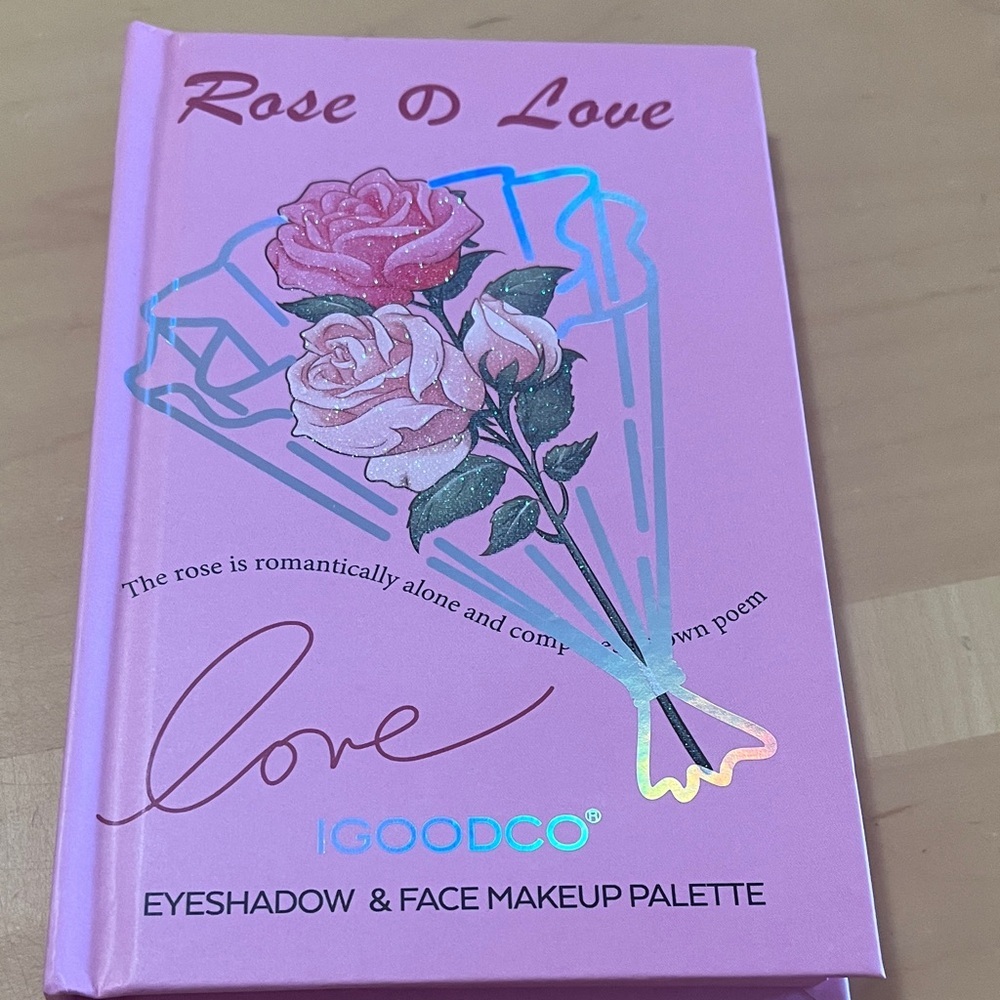 Rose D Love Eyeshadow Palette - Pink